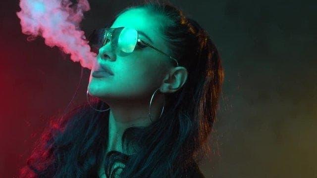 e zigarette inhaltsstoffe genau verstehen, Analyse der Inhaltsstoffe, Risiken, Aromen und gesundheitliche Auswirkungen