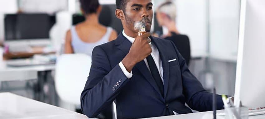 e zigarette explodiert – Ursachen, Sofortmaßnahmen und wie Sie Risiken effektiv vermeiden