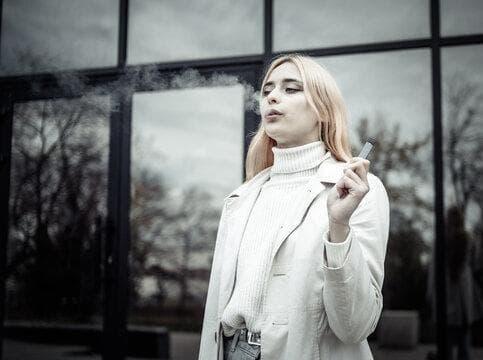 elfbar einweg vapes kaufen 2025 Vergleich und Testbericht, Top Aromen, Akkulaufzeit und Spartipps